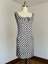 Load image into Gallery viewer, vintage 1960s psychedelic black and white dress {s/m}
