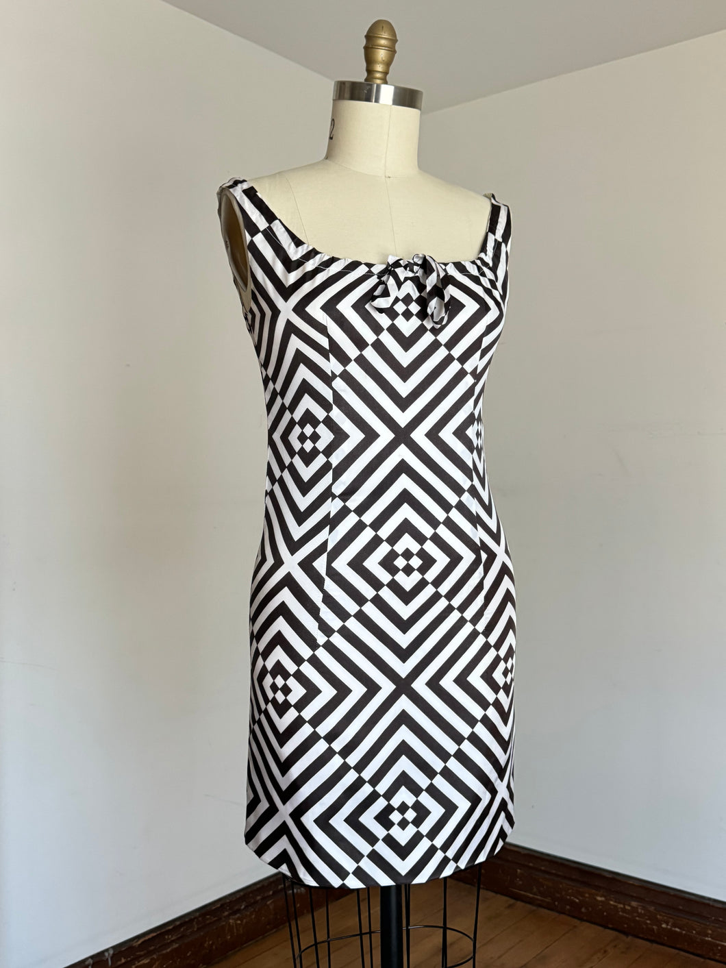 vintage 1960s psychedelic black and white dress {s/m}