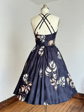 Load image into Gallery viewer, vintage 1970s Malia leaf sun dress {m}