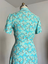 Load image into Gallery viewer, vintage 1940s 50s novelty fan print dress {s/m}
