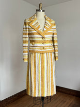 Load image into Gallery viewer, vintage 1960s tweed skirt suit {m}