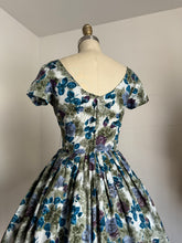 Load image into Gallery viewer, vintage 1950s floral dress {s}