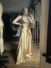 Load image into Gallery viewer, vintage 1950s gold gown {m}