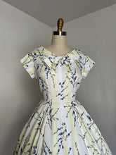 Load image into Gallery viewer, vintage 1950s botanical dress {xs}