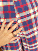 Load image into Gallery viewer, vintage 1950s plaid capri pants {s}