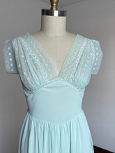 Load image into Gallery viewer, NOS vintage 1950s 60s lucky clover slip {s-m}