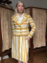 Load image into Gallery viewer, vintage 1960s tweed skirt suit {m}