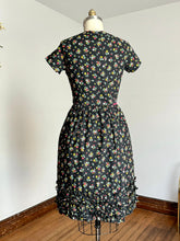 Load image into Gallery viewer, vintage 1950s 60s Swirl wrap dress {m}