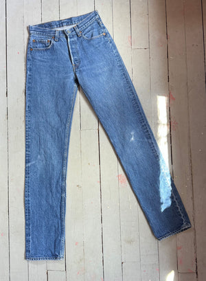 vintage 1980s LEVIS 501s jeans 27”W