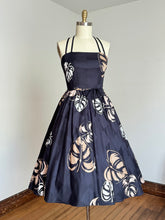 Load image into Gallery viewer, vintage 1970s Malia leaf sun dress {m}