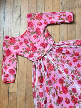 Load image into Gallery viewer, vintage 1950s roses dress {xxs}