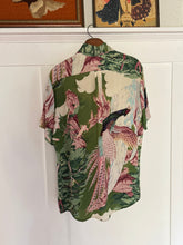 Load image into Gallery viewer, vintage 1940s 50s novelty bird of paradise rayon shirt
