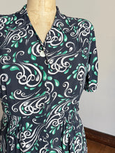 Load image into Gallery viewer, vintage 1940s novelty cold rayon dress {1X}