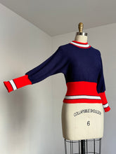 Load image into Gallery viewer, vintage 1950s dolman sleeve sweater {xs-m}