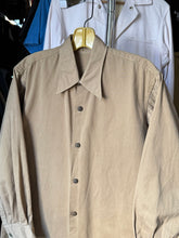 Load image into Gallery viewer, vintage 1940s khaki work shirt