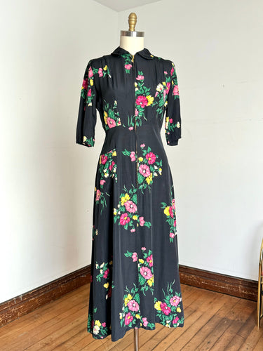 vintage 1940s floral rayon dressing gown robe {m}