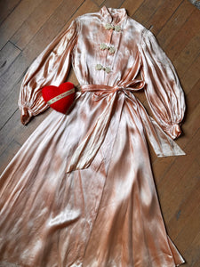 vintage 1940s pink satin dressing gown {s}