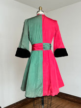 Load image into Gallery viewer, vintage 1940s black velvet robe {xs}