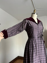 Load image into Gallery viewer, vintage 1950s front zip purple dress {s}