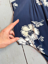 Load image into Gallery viewer, vintage 1940s novelty butterflies &amp; flowers rayon dress {s}
