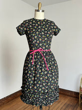 Load image into Gallery viewer, vintage 1950s 60s Swirl wrap dress {m}