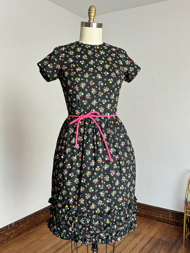 vintage 1950s 60s Swirl wrap dress {m}