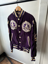 Load image into Gallery viewer, vintage 1950s Globetrotters basketball jacket