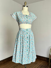 Load image into Gallery viewer, vintage 1940s cotton floral skirt and crop top set {m}