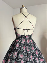 Load image into Gallery viewer, vintage 1970s does 50s floral sun dress {s/m}