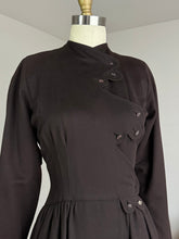 Load image into Gallery viewer, vintage 1940s brown wool princess coat {s}