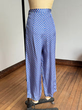 Load image into Gallery viewer, vintage 1940s 2 pc pyjama set {xs}