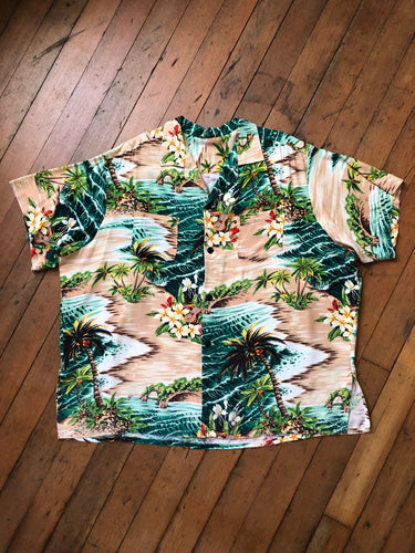 vintage 1950s 60s Hawaiian rayon shirt