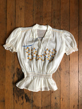Load image into Gallery viewer, vintage 1940s embroidered top {xs-s}
