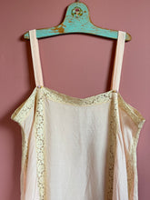 Load image into Gallery viewer, vintage 1920s slip lingerie {s/m}