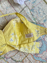 Load image into Gallery viewer, vintage 1950s halter bikini top {xs}
