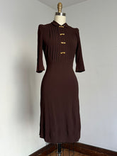 Load image into Gallery viewer, vintage 1930s L&#39;Aiglon rayon crepe dress {xs}