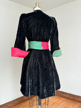 Load image into Gallery viewer, vintage 1940s black velvet robe {xs}