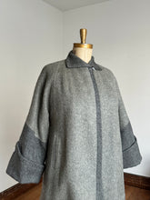 Load image into Gallery viewer, vintage 1950s grey two-tone coat {up to XL}