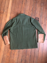 Load image into Gallery viewer, vintage 1940s Woolrich ARCHERY pullover wool shirt