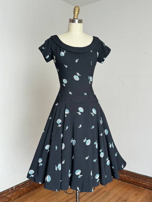 vintage 1950s black sun dress with embroidered flowers {xs}
