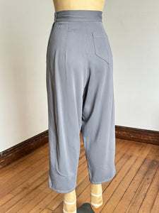 RARE vintage 1940s women’s baseball uniform {xs}