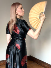 Load image into Gallery viewer, vintage 1940s novelty fan dress {xs}