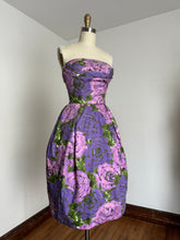 Load image into Gallery viewer, vintage 1950s purple roses dress {xs}