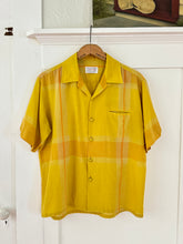 Load image into Gallery viewer, vintage 1960s plaid short sleeve shirt - loop collar