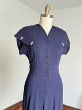 Load image into Gallery viewer, vintage 1950s scalloped collar rayon dress {s/m}