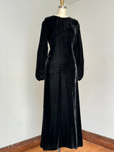 Load image into Gallery viewer, vintage 1930s black velvet gown {s/m}