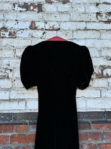 vintage 1930s black velvet gown {xs/s}