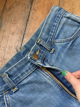 Load image into Gallery viewer, vintage 1970s Lee denim jeans 28/29W