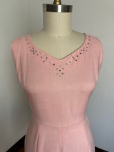 Load image into Gallery viewer, vintage 1950s pink linen dress {m}