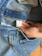 Load image into Gallery viewer, vintage 1970s Lee denim jeans 28/29W